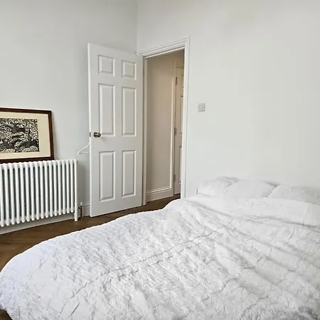 Boutique One Bed Flat In Clifton *